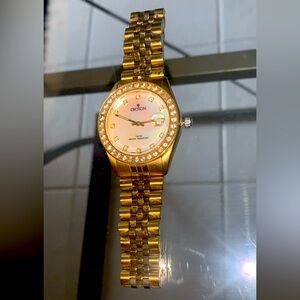 Gold vintage 1970 style watch